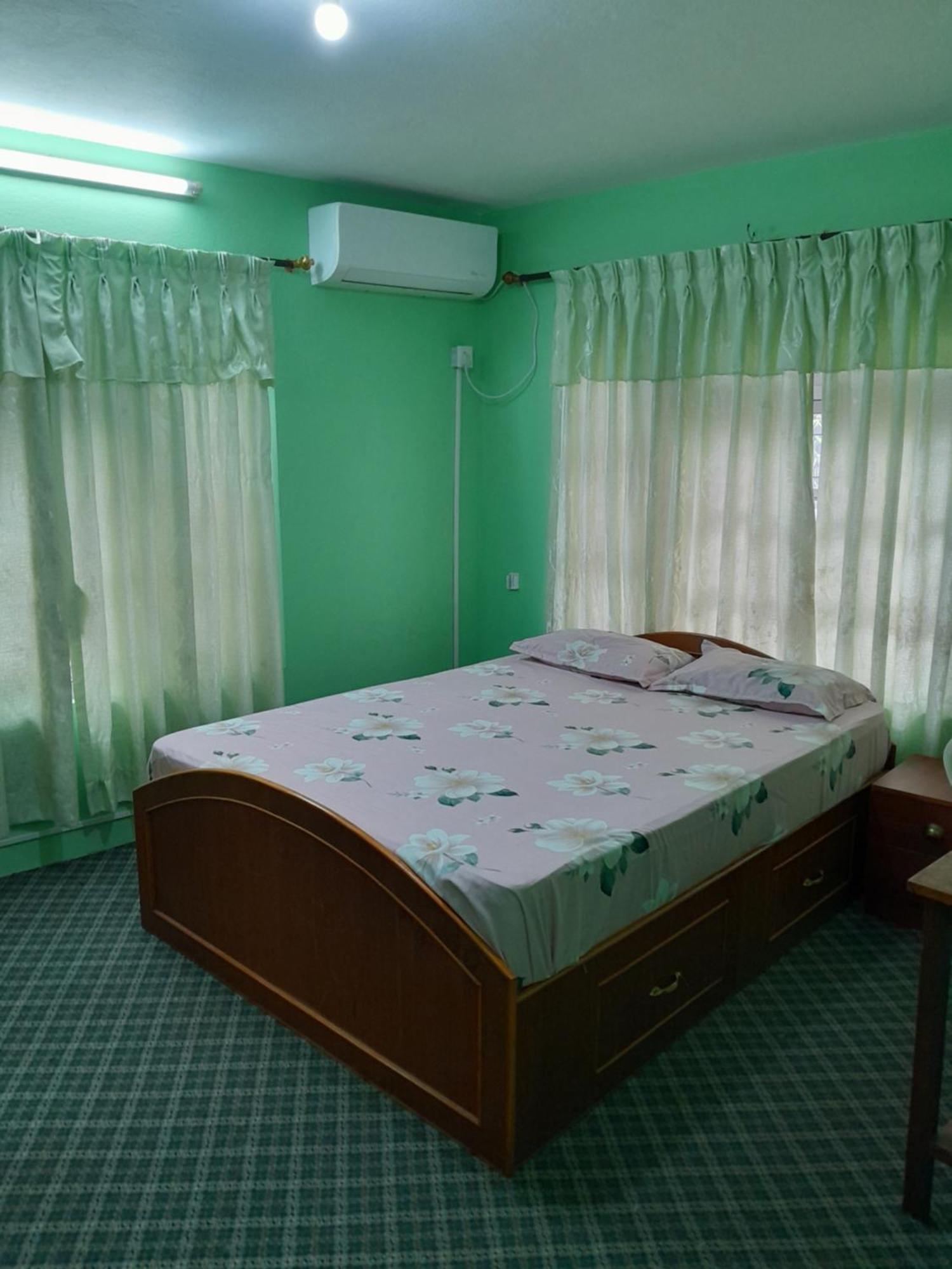 Apartment Rupas Katmandu Eksteriør billede